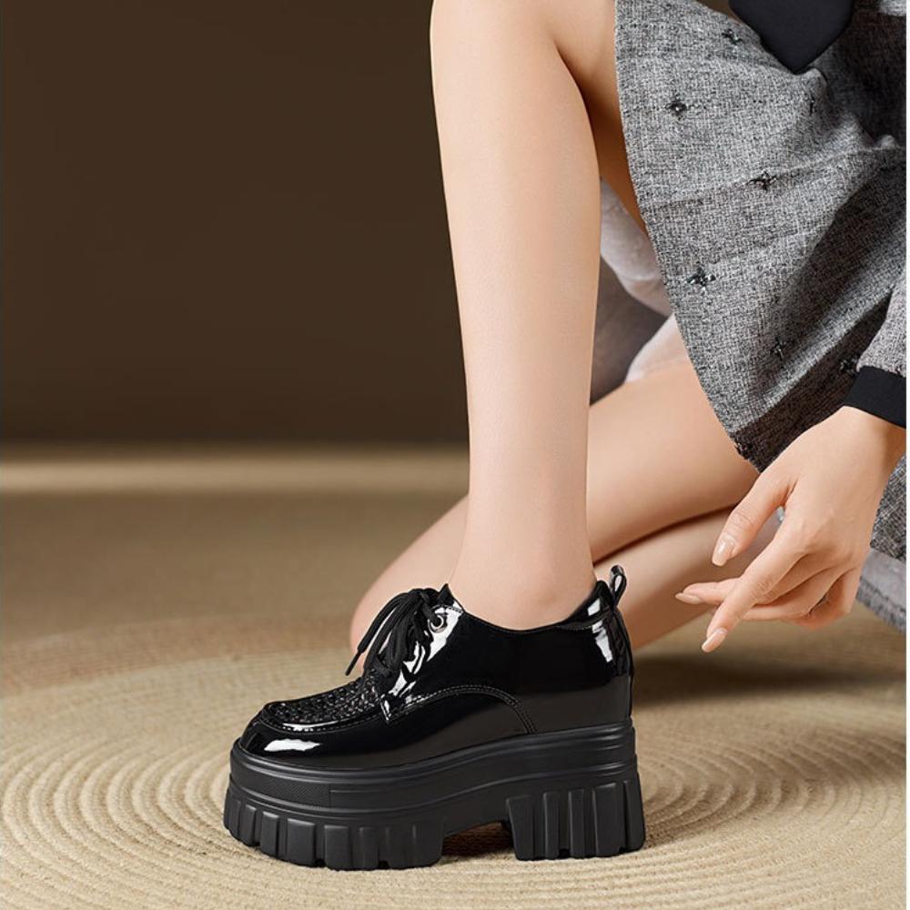 2026 Autumn Women Patent Leather Woven Lace‑Up Wedge Platform Pumps, British Retro Style Extra Thick‑Sole Versatile Casual Daily Leather Shoes