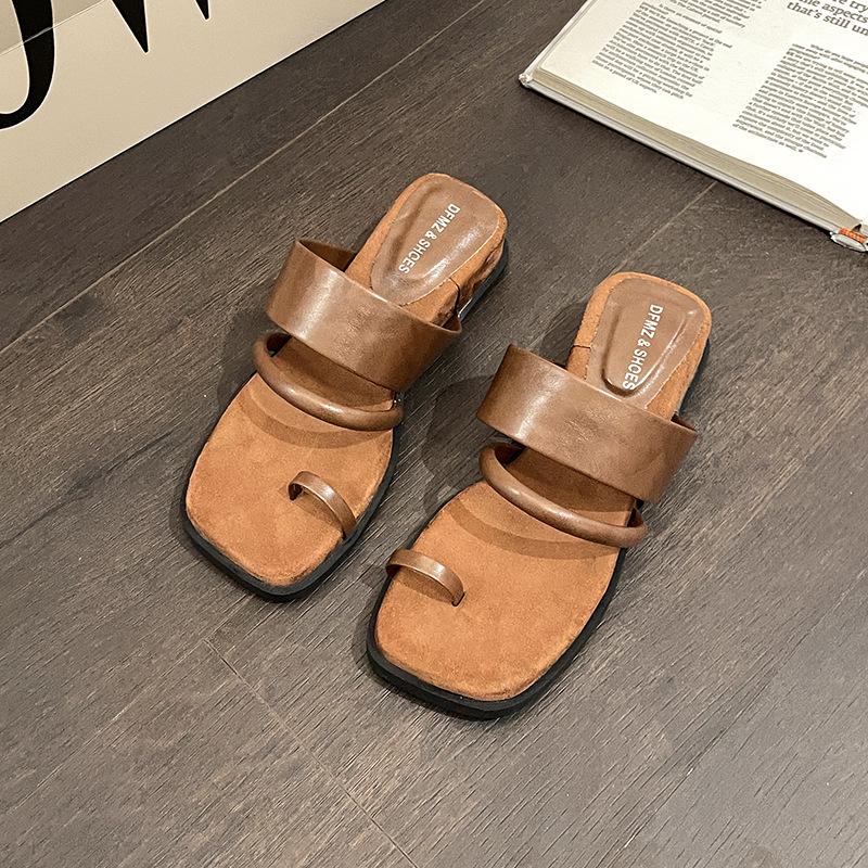 French simple temperament slope heel thick sole cover toe cool slippers women's summer wear 2025 new with skirt Roman sandals