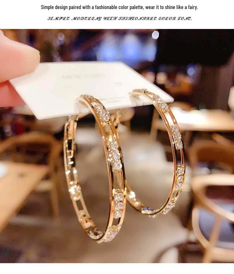 Koreanischer Stil 925 Silber Schmetterling & Quaste Ohrringe mit Zirkonia, Strass und Perlen Akzenten für Herbst/Winter.