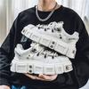 Chaussures de Skateboard Punk à Rivets Métalliques Tendance pour Homme Chaussures de Sport d'Extérieur Antidérapantes Décontractées à Lacets