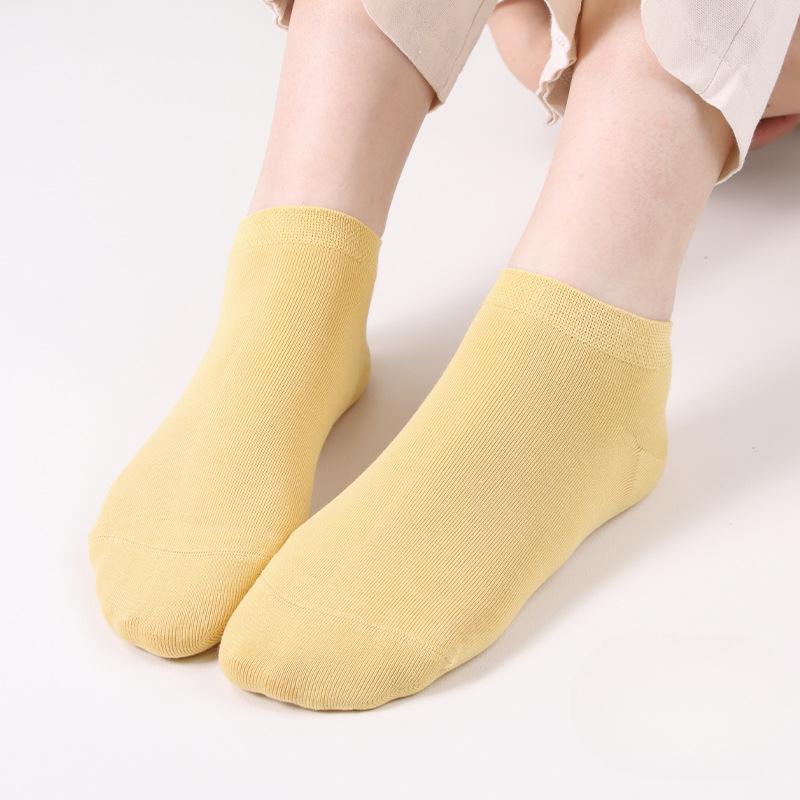 Women Spring and Summer New Antibacterial Anti Pilling Simple Boneless Breathable Boat Socks
