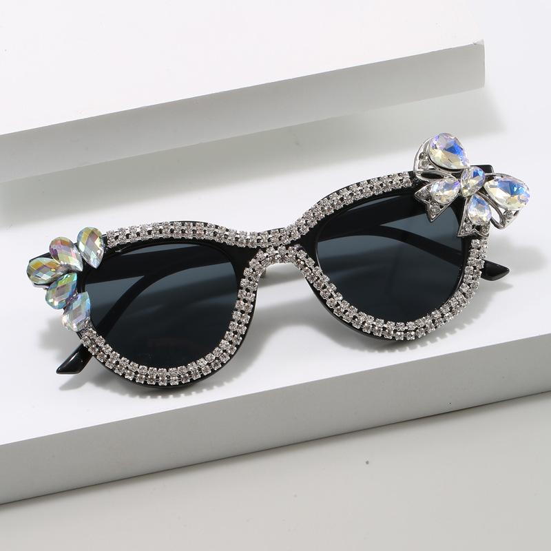 New, European and American personalized cat eye sunglasses, handmade large butterfly diamond-encrusted glasses exaggerated sunglasses B