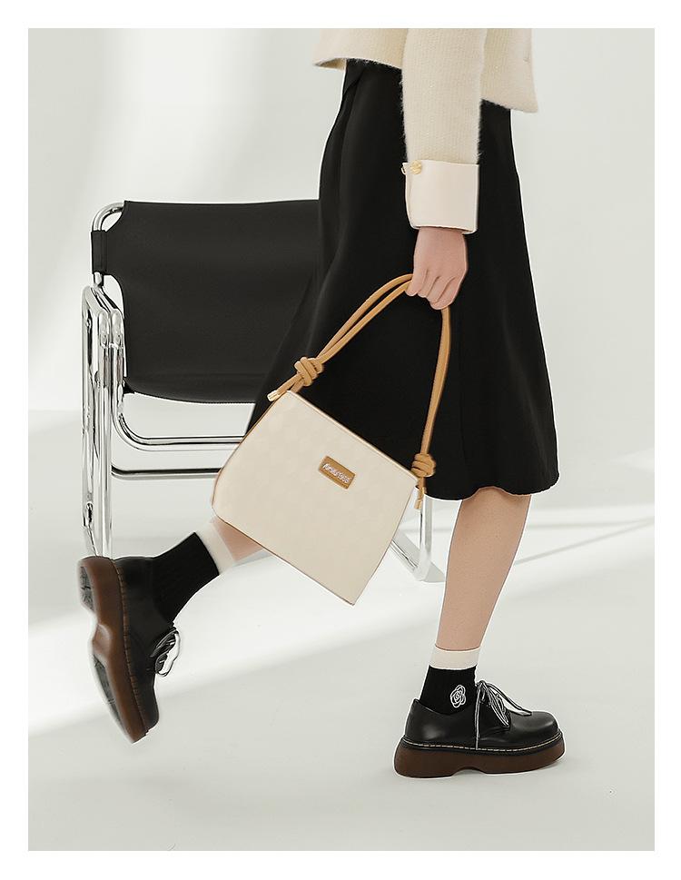 

Big head shoes leather ugly cute shoes classic one-pedal Martin shoes retro Mary Jane platform loafers women s small leather shoes 35