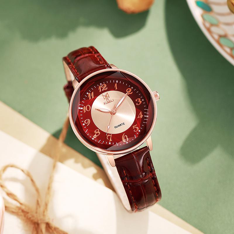 Trendy Women's Quartz Watch with Casual Leather Strap and Digital Scale