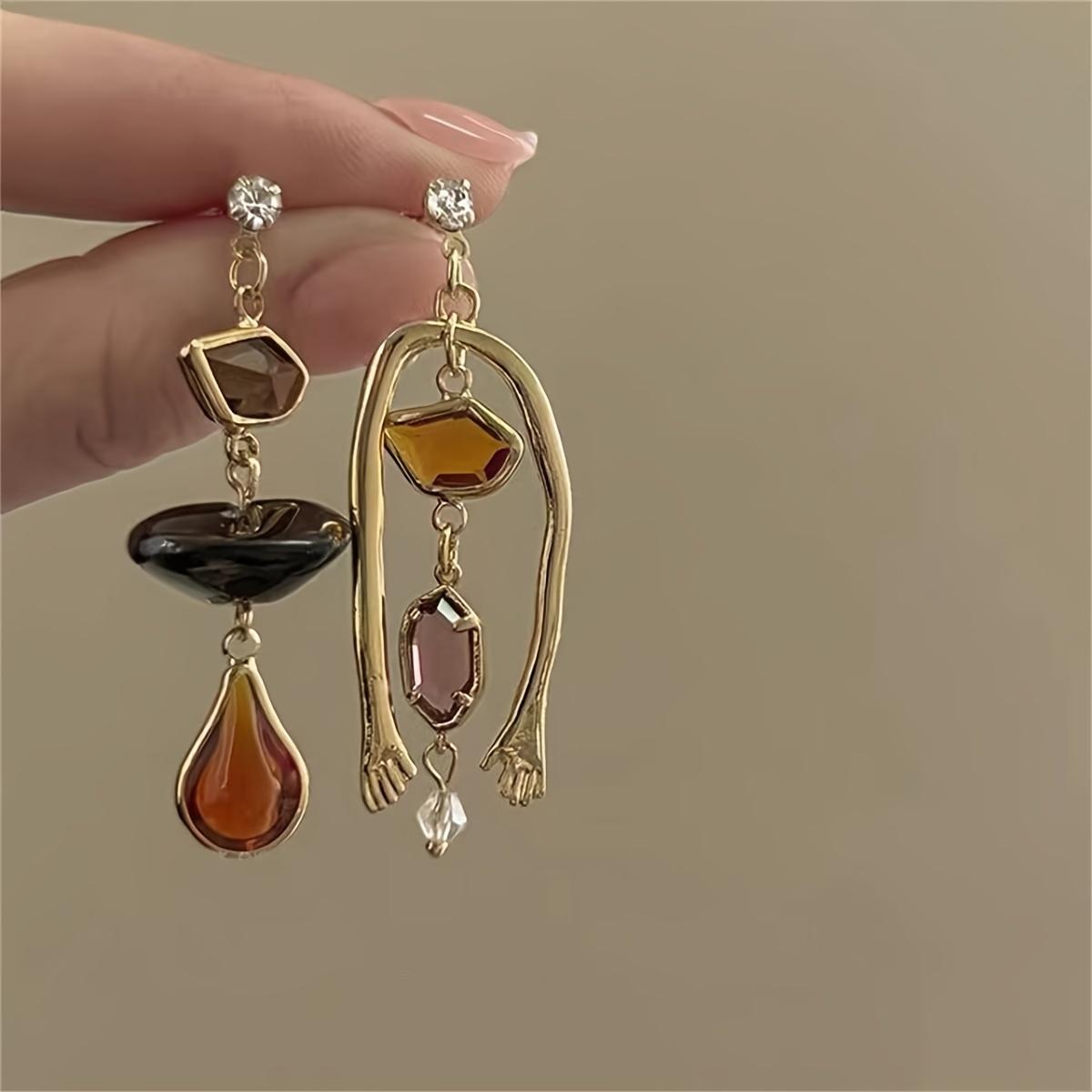 

1PAIR Ladies Elegant Asymmetrical Pendant Earrings