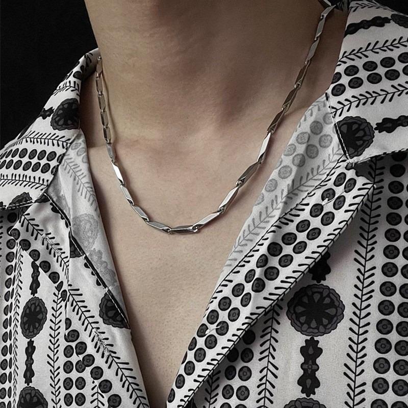 Exclusive Design Titanium Steel Oval Chain Necklace, Versatile, Luxurious, Hip-hop and Street Style Bamboo Leaf Collar Thin Chain