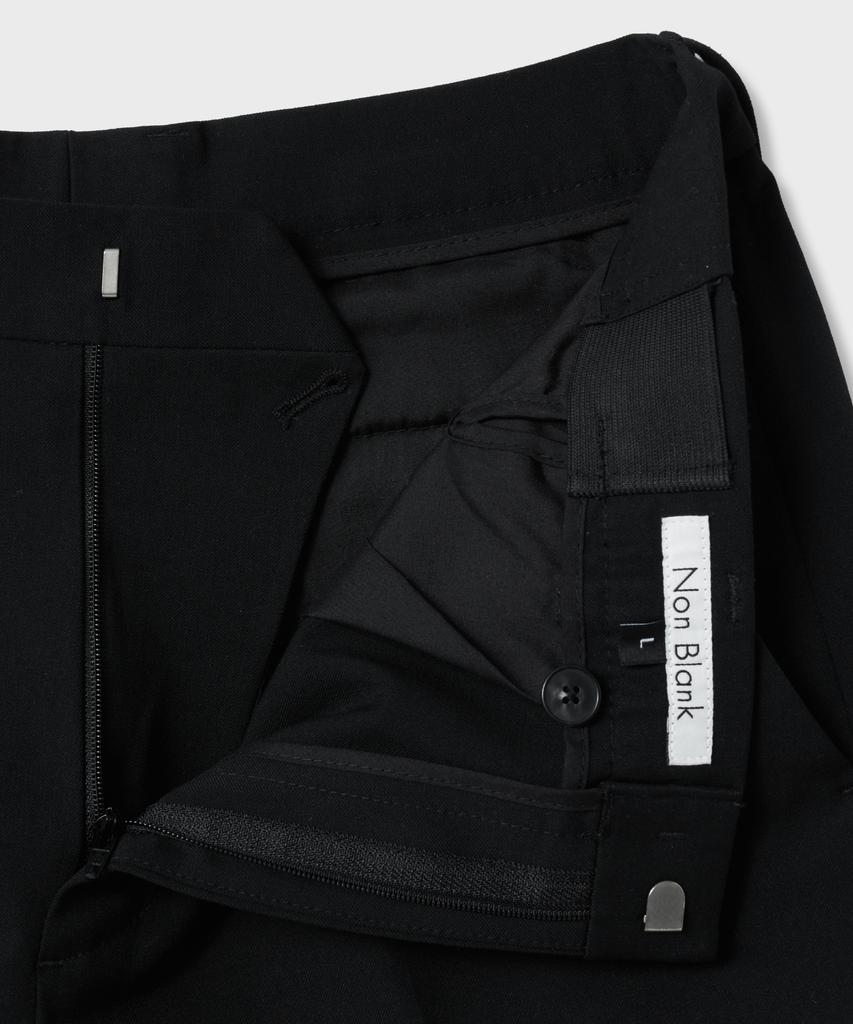 NONBLANK [Hyun Kim] Semi-Wide Fit Slacks_Black