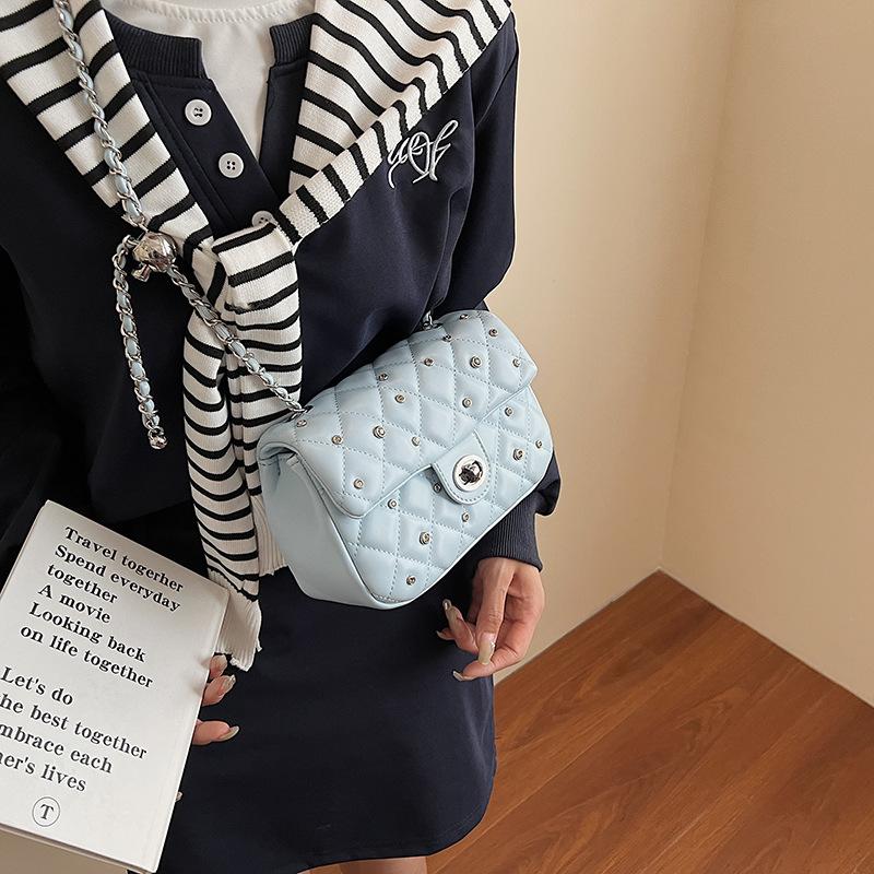 Summer Fashion Diamond Chain Bag Women's 2025 New Simple and Versatile Small Square Bag Korean Version Messenger Mobile Phone Bag