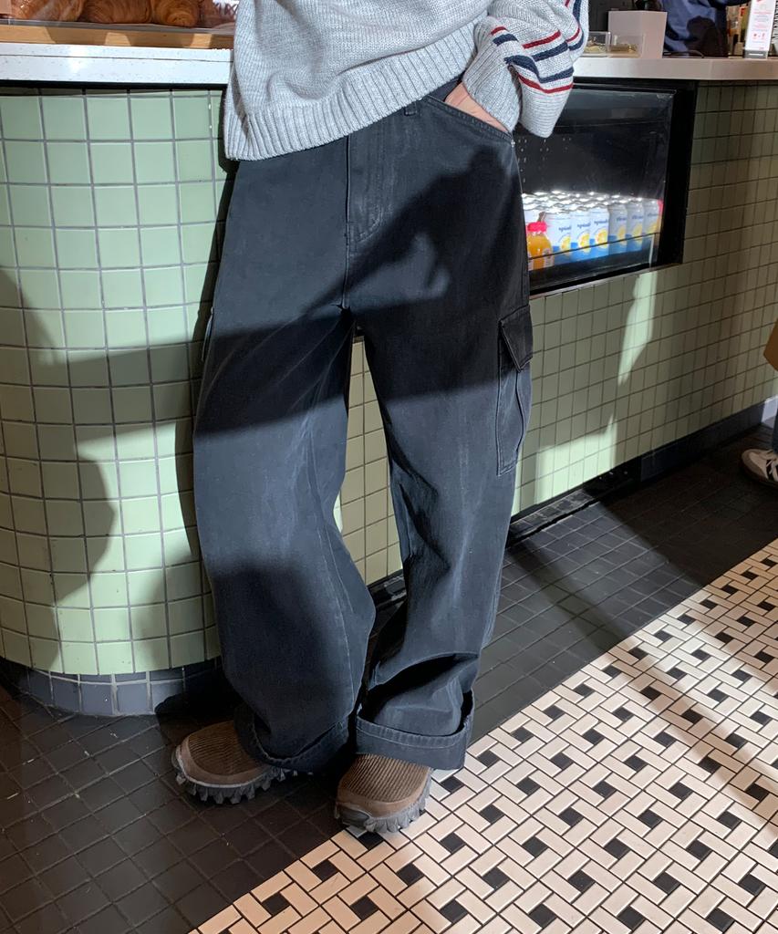 Sseomweeobeoteo Jackie Cargo Washed Pants - Charcoal