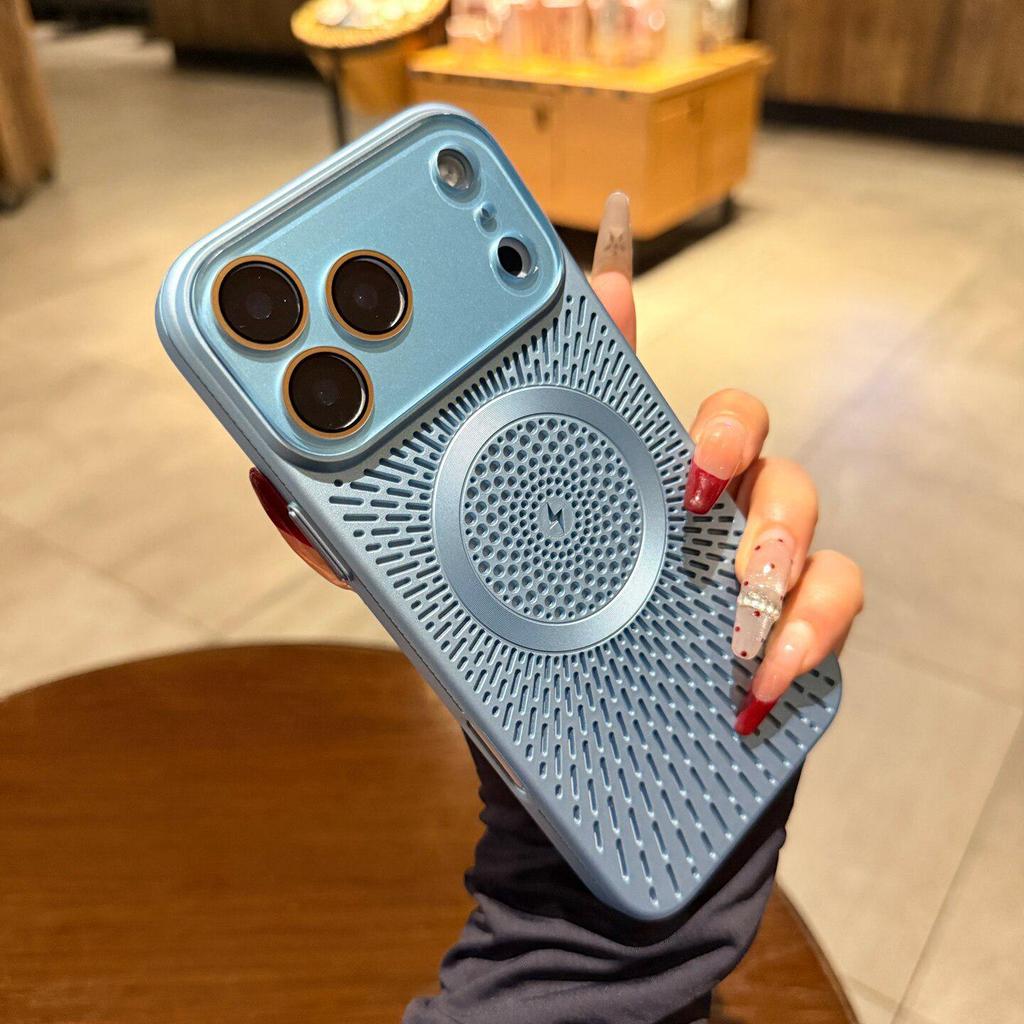 Matný magnetický chladicí kryt s ochranou čočky pro iPhone 17 Pro Max