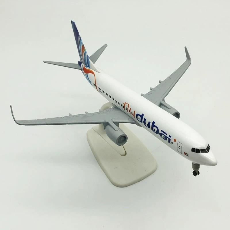 B737 Dubai Airways 20cm Diecast Alloy Airplane With Wheel & Stand Aircraft Model Collection for Aviation Enthusiast Gift