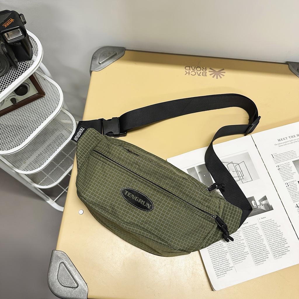 Trendy Brand Breast Bag, Men'S Casual Messenger Bag, Sports Mobile Phone Fanny Pack, Women'S Simple And Lightweight Commuter Small Backpack, Tide