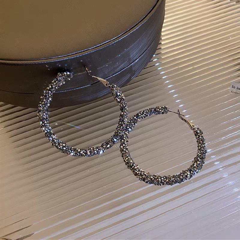European and American Fashion High-end Atmospheric Earrings Trendy Cool Earrings Versatile Personalized Party Big Earrings Exquisite Commuter Earrings