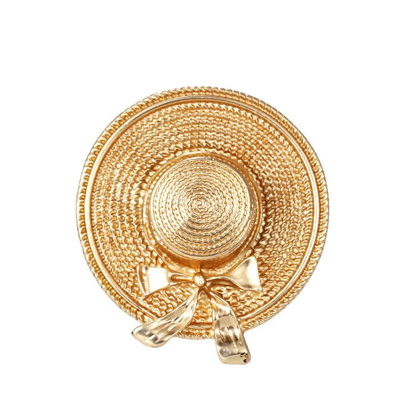 Baroque Pearl Leaf Insignia Brooch - Retro European & American Gold Pin Accessory