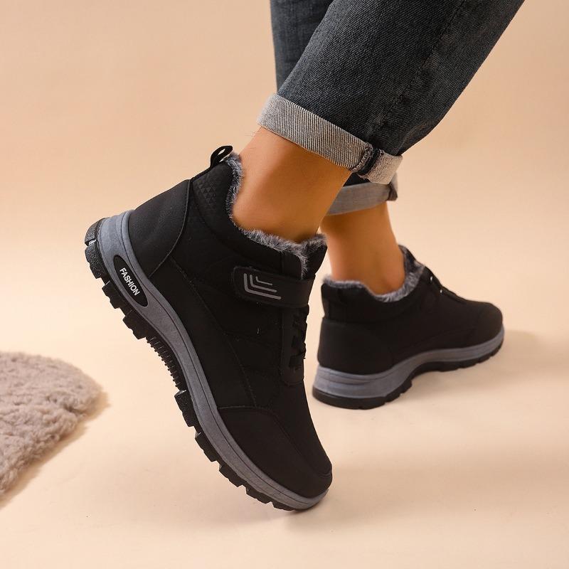 Men's boots winter new Velcro strap-free medium and old cotton boots piled thickened warm walking snow boots