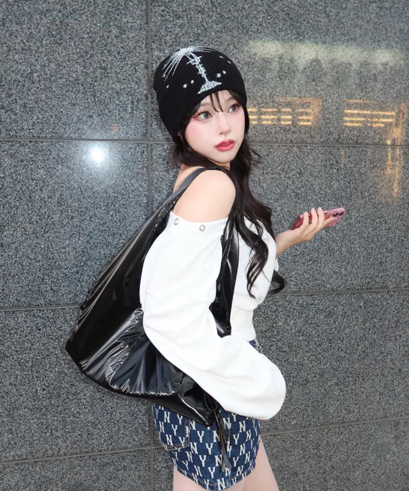 Koso Cc Sun Graphic Beanie (Black)