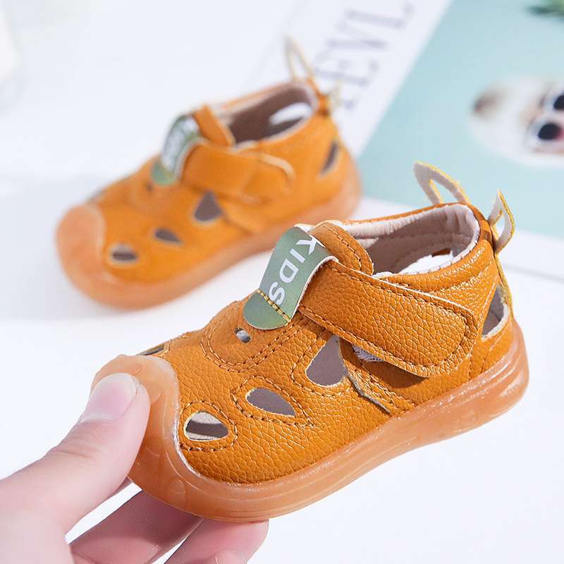 

Детские и малышовые туфли с дырочками весна и лето 0-1-2 года 3 мальчика детские туфли для малышей сандалии для девочек полые дышащие туфли inner length 13.5cm 19 yards