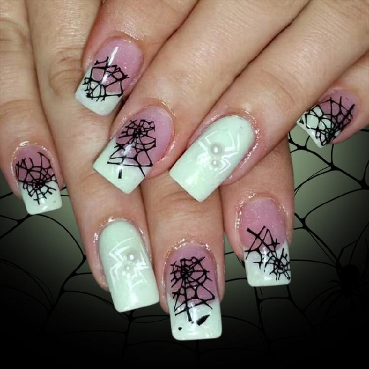 

24Pieces Halloween Nail White Spiderweb Spooky Sparkling Design Stick On Artificial Nail Art 1