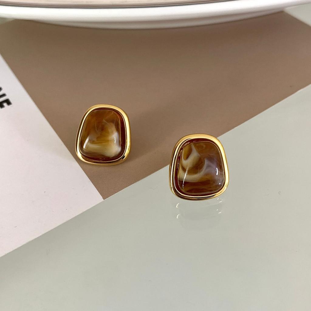 Maillard Coffee Color Round Geometric Earrings Fashionable Retro Simple Versatile Stud Earrings Popular High-end Earrings Women