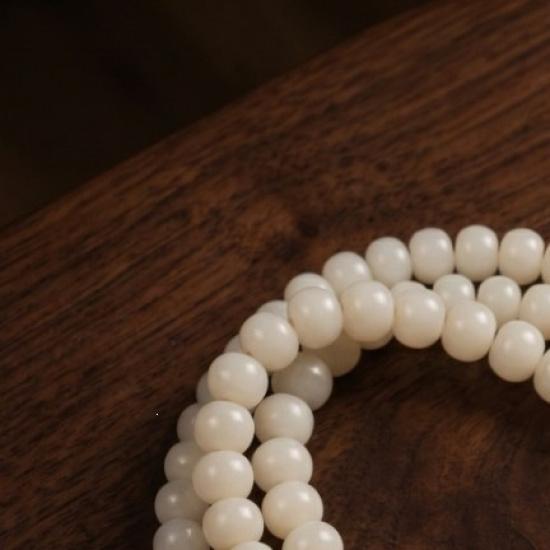 White Jade Bodhi Milk Fragrance Wood Phone Lanyard Chain Chinese Style Buddhist Phone Chain Neck Strap Crossbody Lanyard for Women