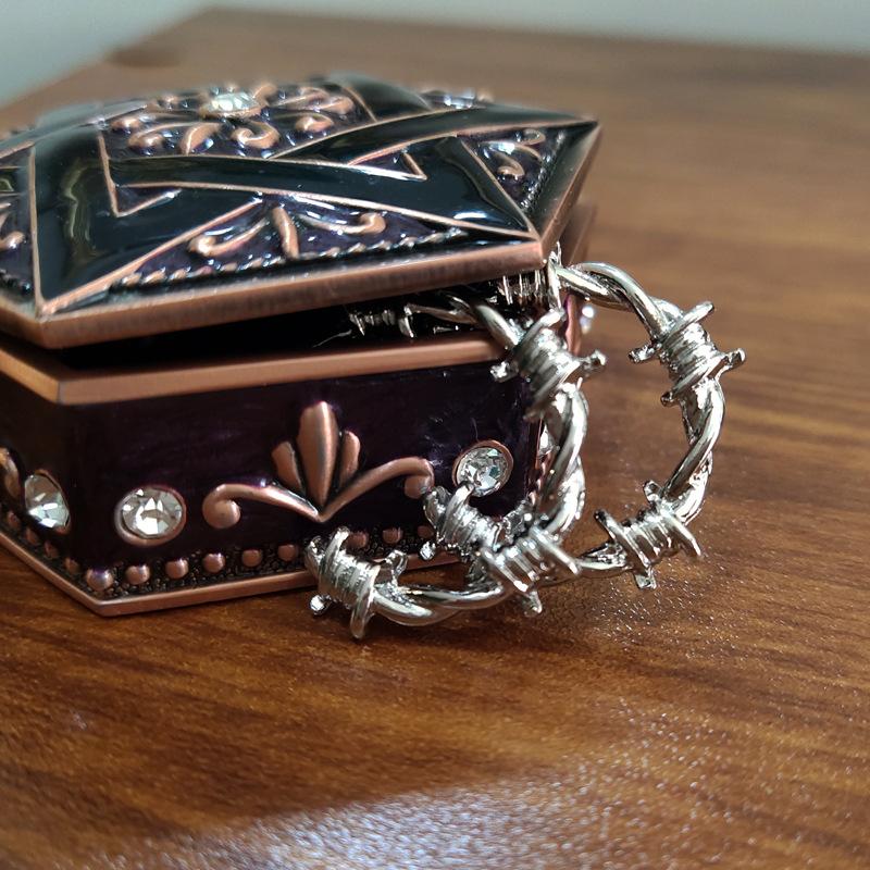 Gothic Punk Style Twisted C Shape Hoop Earrings Alloy Jewelry Trendy Creative Gift For Women Girls Daily Casual