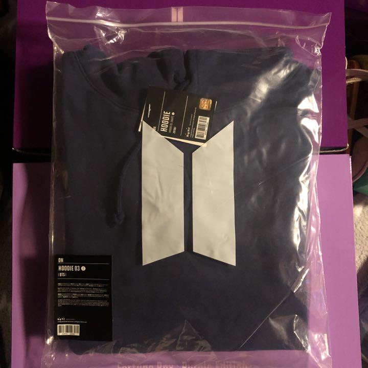

[Б/У] Официальный мерч BTS Худи ON L из Fortune Box