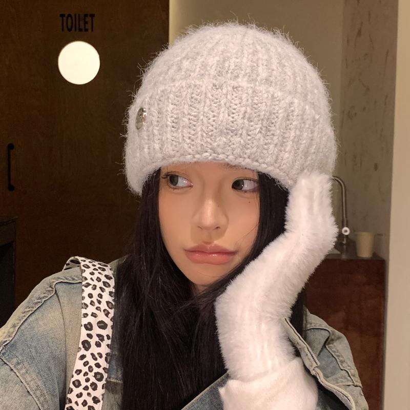 New Simple Button Wool Hat Women's Autumn and Winter Big Head Circumference Versatile Warm Knitted Hat Simple Ear Protection Cold Hat