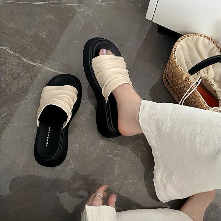 May Day Tehui~ Sheepskin Thick-soled One-word Drag 2025 Summer New Product Light and Comfortable Height-increasing Sandals Women