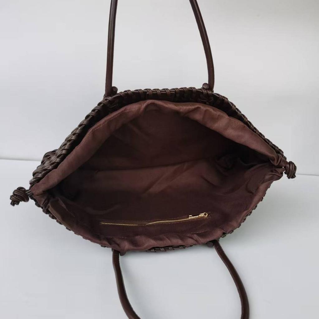 New niche commuter hand-woven shoulder bag fashionable versatile large-capacity women's tote bag