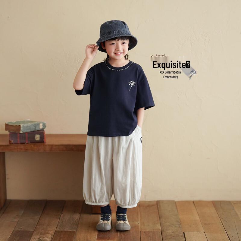 

Pure Cotton Embroidered Round Neck Kids T-Shirt M