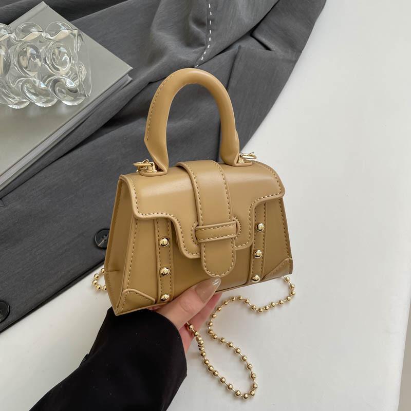 Premium sense portable small square bag women's 2025 new fashion small bag, foreign style messenger bag, beautiful and simple shoulder women's bag