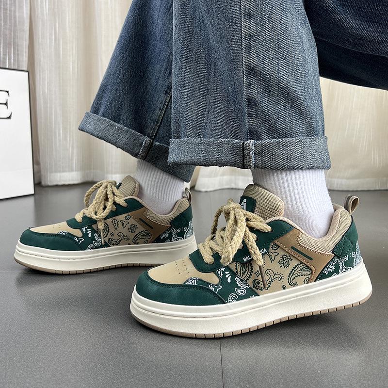 

Men s Trendy Paisley Canvas Shoes - Breathable, Casual, High-End Design 39.0 Standard Sneaker Size