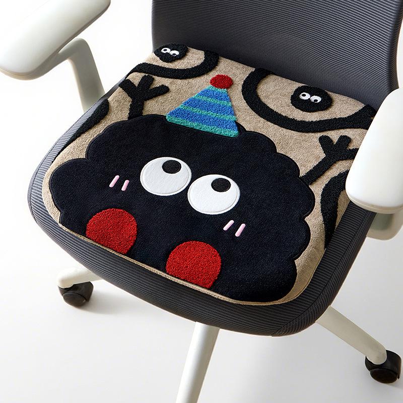 Plush Memory Foam Cartoon Chair Cushion for Office & Dining - Thickened Student Seat for Autumn & Winter.