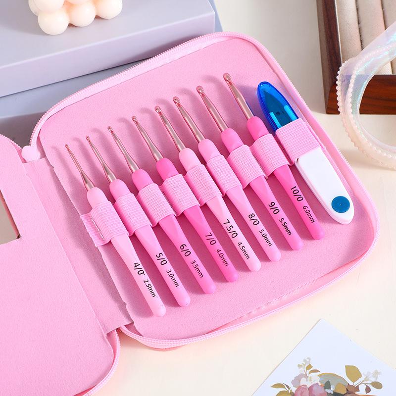 

9Pcs Crochet Hook Kit 2.5-6mm Aluminum Hooks Ergonomic Soft Handle 8 Sizes Knitting Crocheting Supplies for DIY Crafts