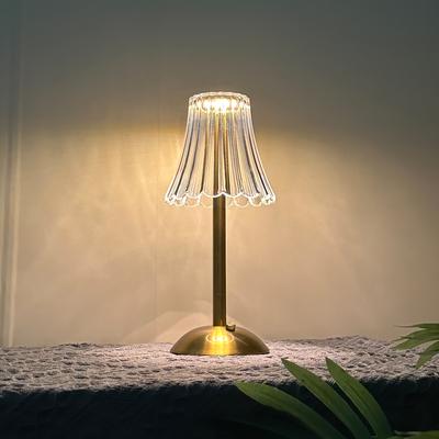 1 elegante dreifarbige LED-Kristall-Tischlampe, Sockel aus Schmiedeeisen, anpassbare Atmosphäre – ideal für gehobene Restaurants und Gaststätten
