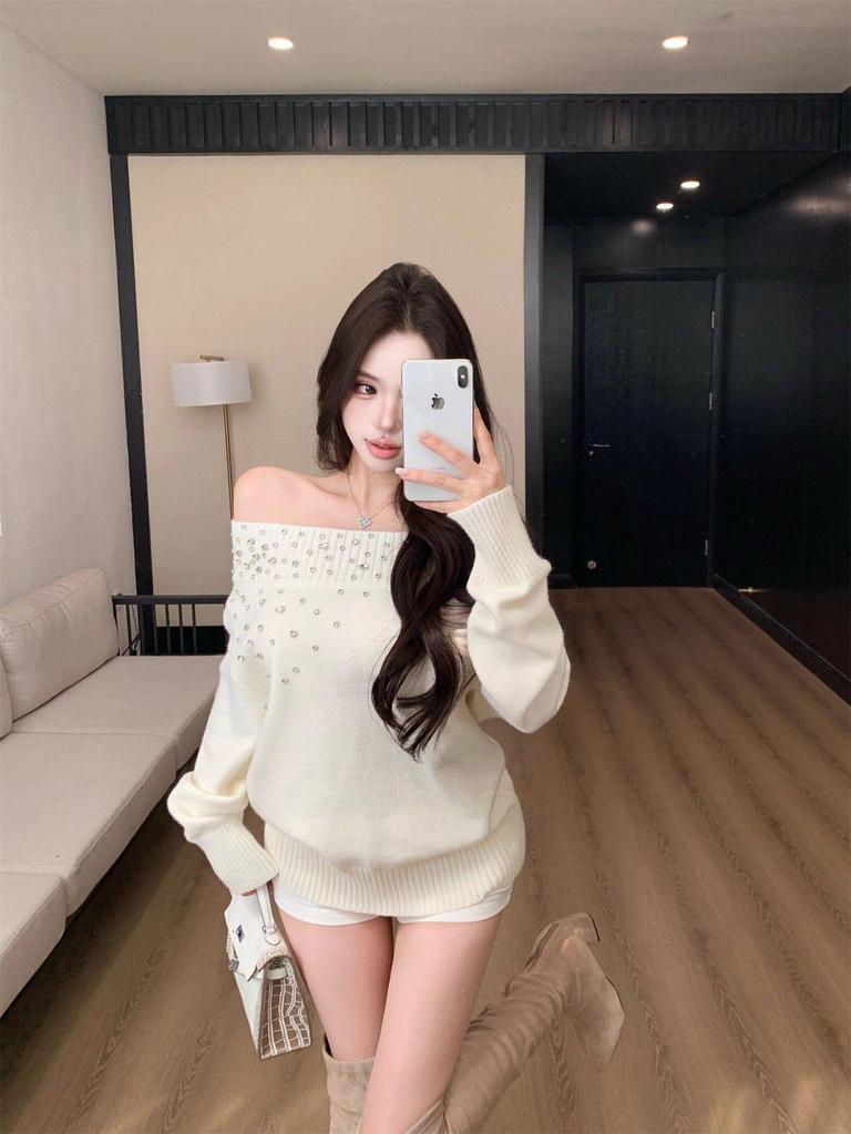 One-Shoulder Rhinestone Long Sleeve Pullover Sweater: Women's Autumn Winter Loose Knitwear in Pure White