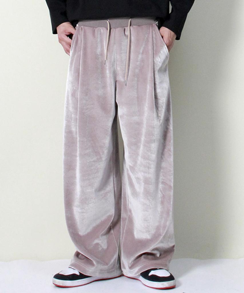 Deumakeu Velvet Laminated Single-Pleat Real Wide Pants Beige