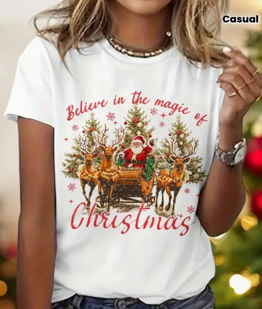 

estive Christmas Graphic T-Shirt - Santa Claus and Reindeer 4XL