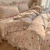 Ensemble de literie 4 pièces à volants style Ins Tissu respirant doux comme un nuage Taies d'oreiller Textiles de maison imprimés délicats Confortable pour une chambre à coucher au style doux