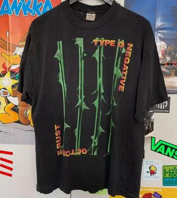 T-shirt Unisex Base Nera a Maniche Corte Banda O Negative