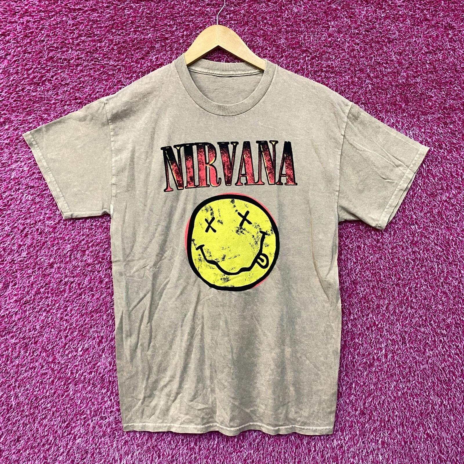 Nirvana Nevermind Grunge Rock Tshirt size Medium XXL