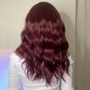 Långa vågiga syntetiska peruker Burgundy peruk med lugg Silkeslen värmebeständig syntetisk peruk för kvinnor Daily Party Cosplay peruk