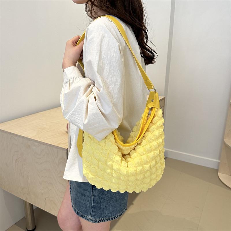 Trendy Casual Women's Shoulder Tote Bag Spacious Vintage Design For Daily Use