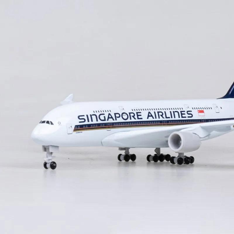 20cm Metal Plane Toy A380 Singapore Airlines Miniature Airplane Alloy Material Aviation Simulation Replica Collectible Aircraft