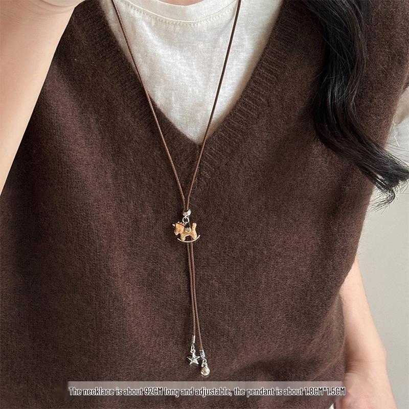 Retro Long Pull-out Pendant Necklace - Versatile Fashion Accessory for Girls