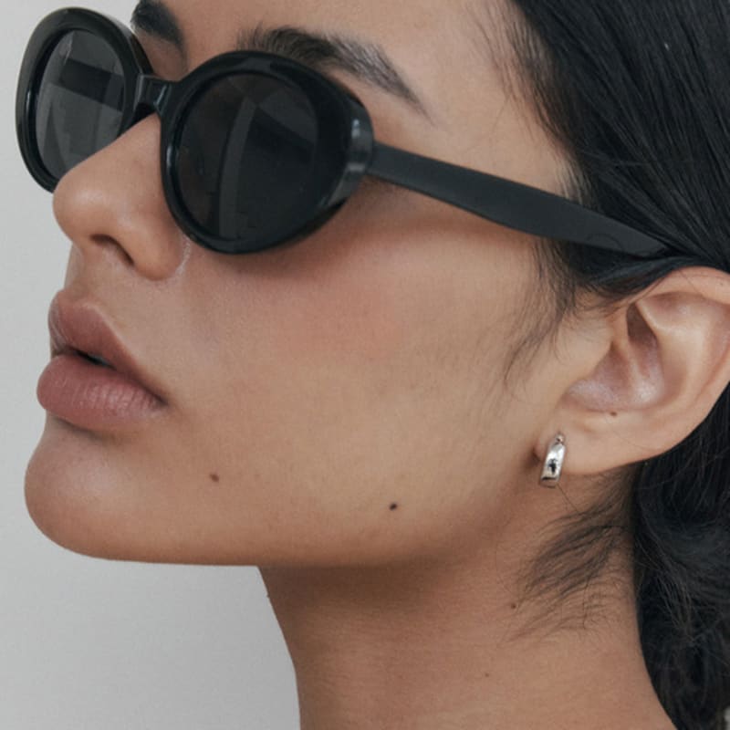 

ATTICA Cou flat pin earring. ebs007 Silver