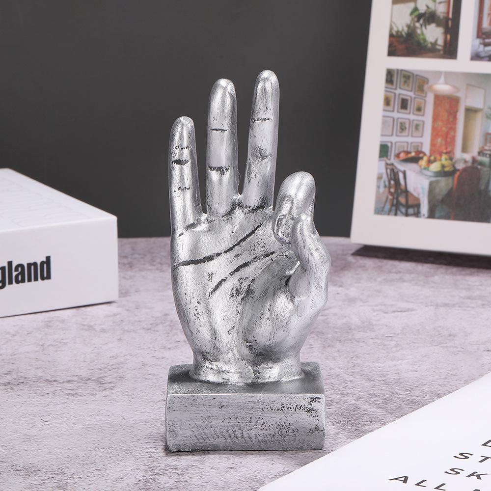 European Retro Resin Finger Ornaments for Living Room Decor