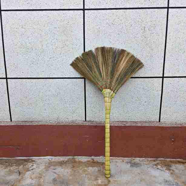 Handmade Red Pith Grass Broom for Indoor Cleaning