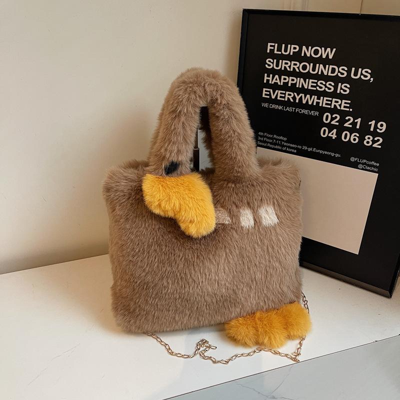 

Small fresh bag women s 2025 autumn and winter new cute cartoon portable bucket bag simple texture shoulder messenger bag верблюд