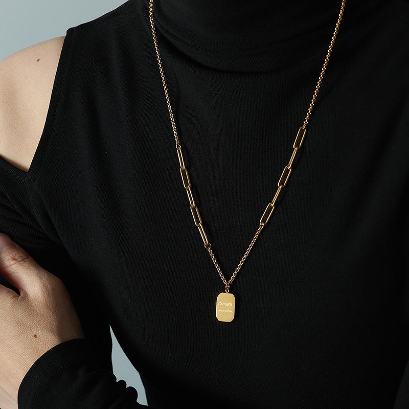 Square Brand Letter Pendant, Sweater Chain, Titanium Steel Does Not Fade, Cold Wind, Simple Necklace Necklace, Necklace Decoration